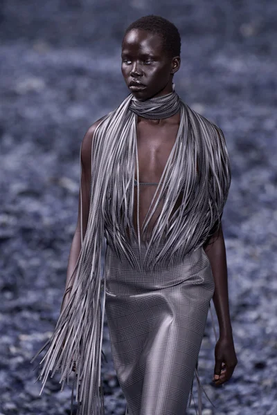 Look 22